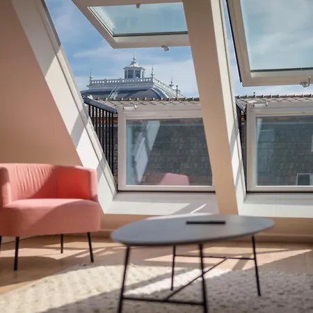 Luxury 3 Bedroom, 3 Bathroom Loft With Terrace At Opera * Budapest