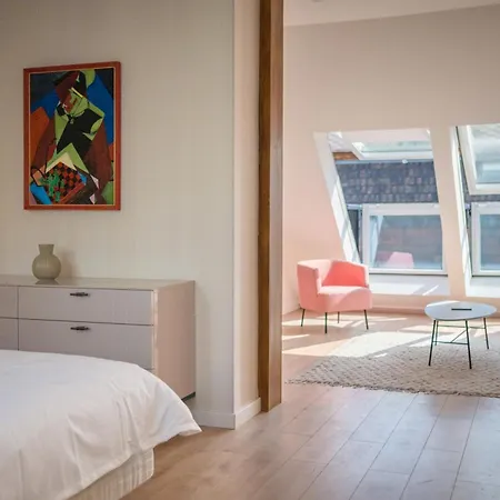 Luxury 3 Bedroom, 3 Bathroom Loft With Terrace At Opera Apartament Budapesta