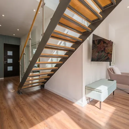 Daire Luxury 3 Bedroom, 3 Bathroom Loft With Terrace At Opera