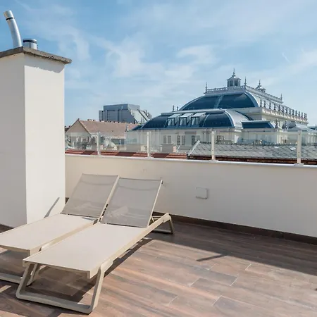 Luxury 3 Bedroom, 3 Bathroom Loft With Terrace At Opera *