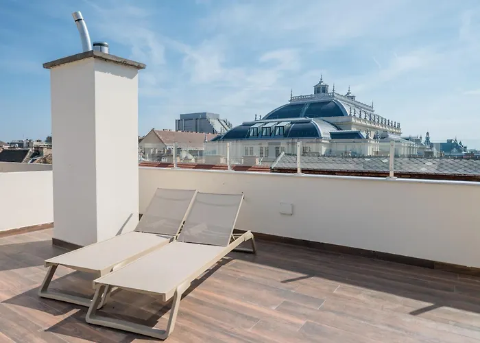 Luxury 3 Bedroom, 3 Bathroom Loft With Terrace At Opera *