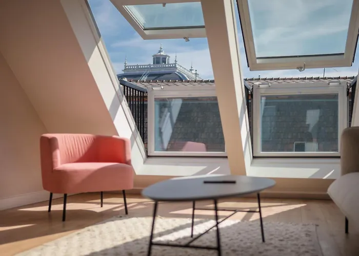 Luxury 3 Bedroom, 3 Bathroom Loft With Terrace At Opera * Budapest