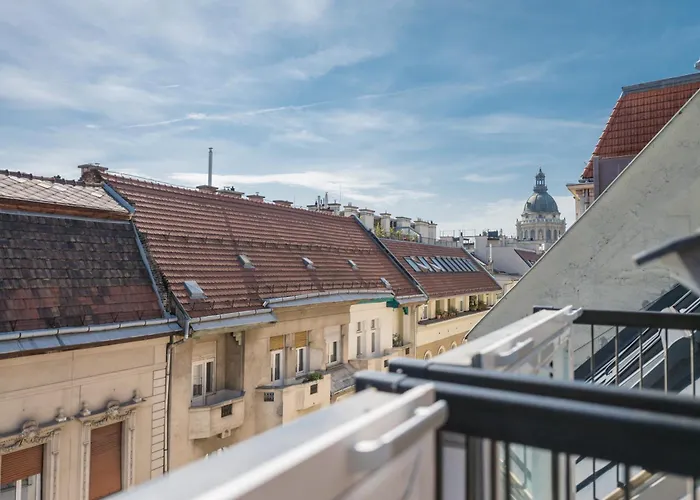 Luxury 3 Bedroom, 3 Bathroom Loft With Terrace At Opera Apartment